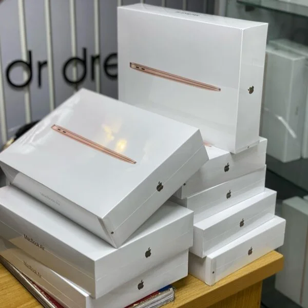 Apple MacBook Pallets - Image 4